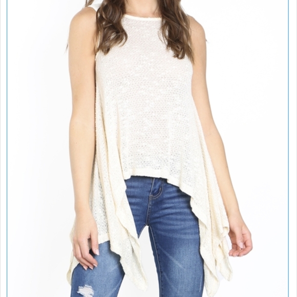 SCOOPED NECKLINE SLEEVELESS KNITTED ASYMETRIC TOP CREAM - Picture 1 of 6